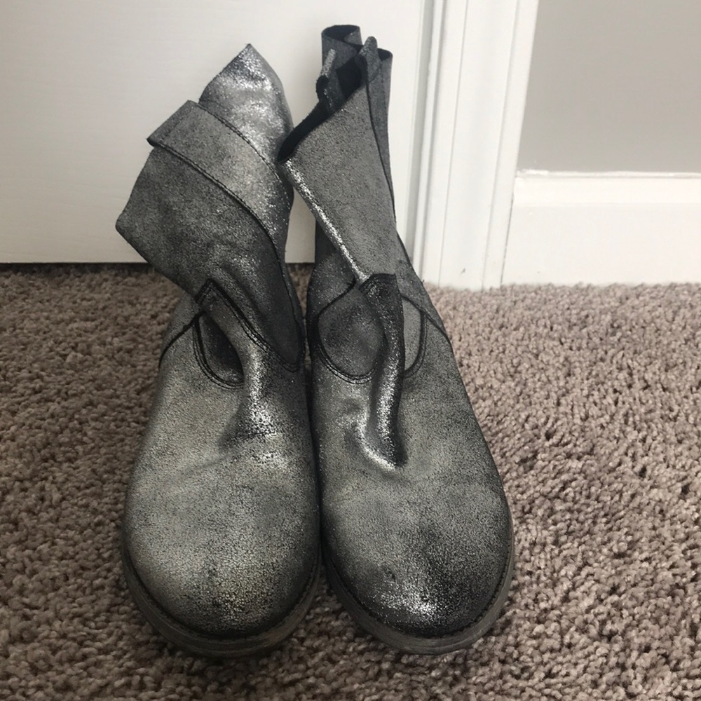 Silver boots